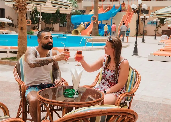 אתר נופש Empire Aqua Park - Couples And Families הורגהדה