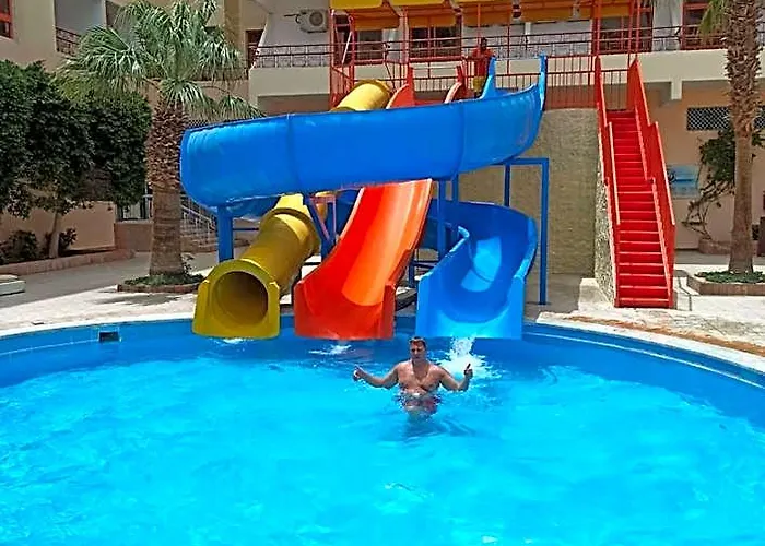 Empire Aqua Park - Couples And Families 3*