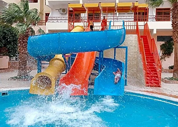 אתר נופש Empire Aqua Park - Couples And Families