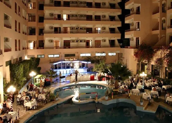Empire Aqua Park - Couples And Families
