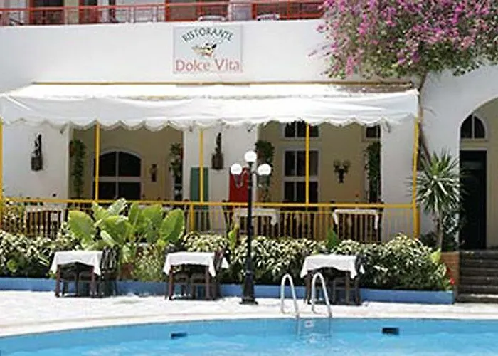 Empire Aqua Park - Couples And Families אתר נופש 3*