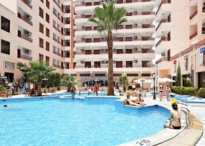 Empire Aqua Park - Couples And Families אתר נופש