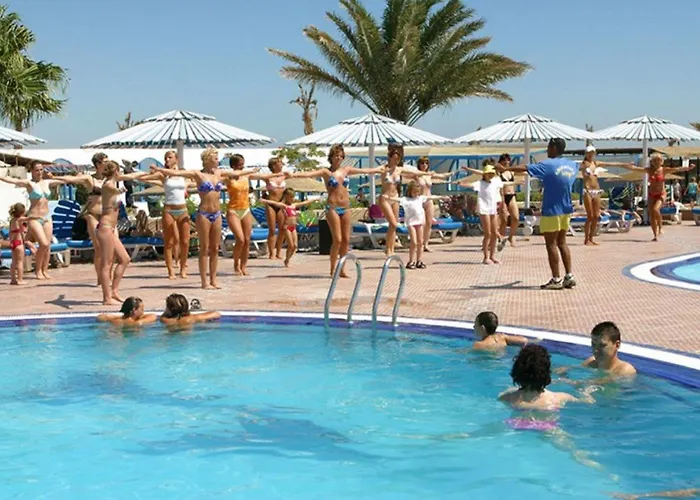 אתר נופש Empire Aqua Park - Couples And Families הורגהדה